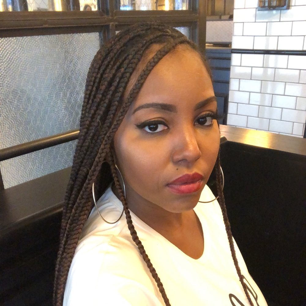 Meet your Posher, Natisha